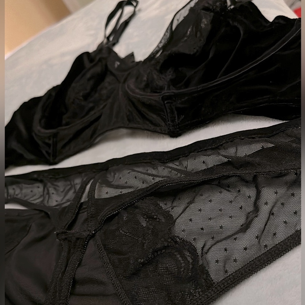 Black sexy bra plus size